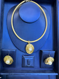 Non Tanish gold replica costume necklace set.